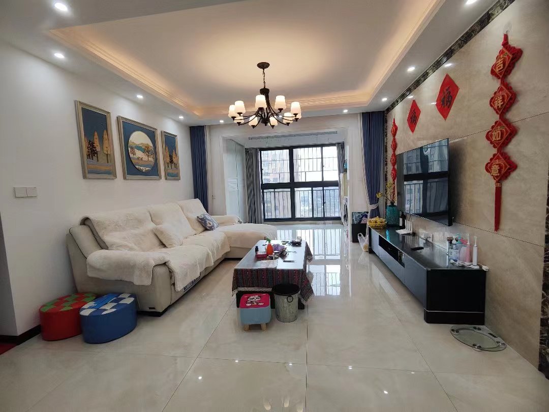 翰林公馆.精装三房两卫.证件满二.看房方便