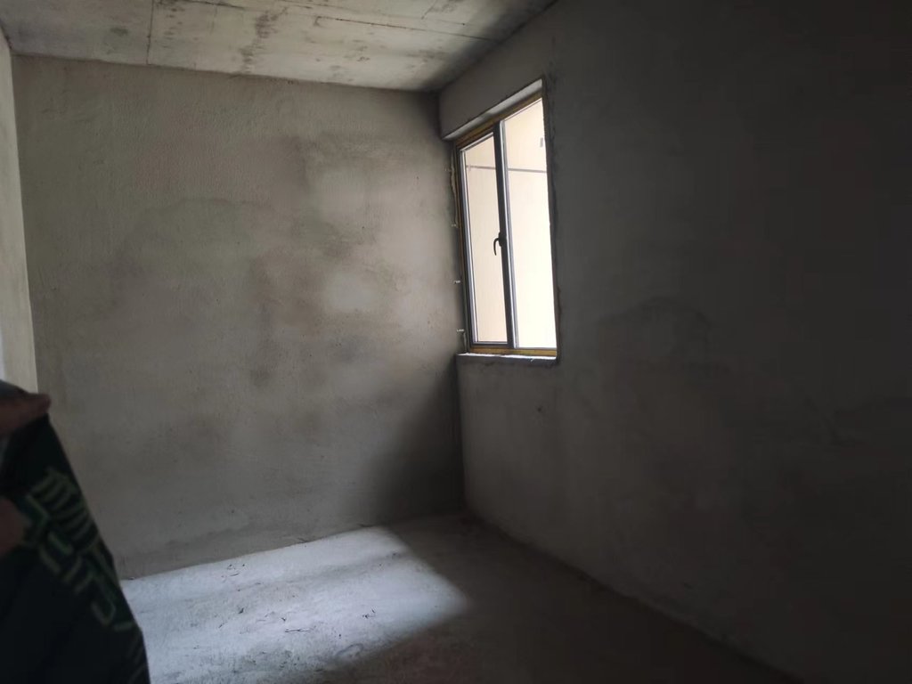 水云间毛坯大三房户型方正南北通透房东诚意出售