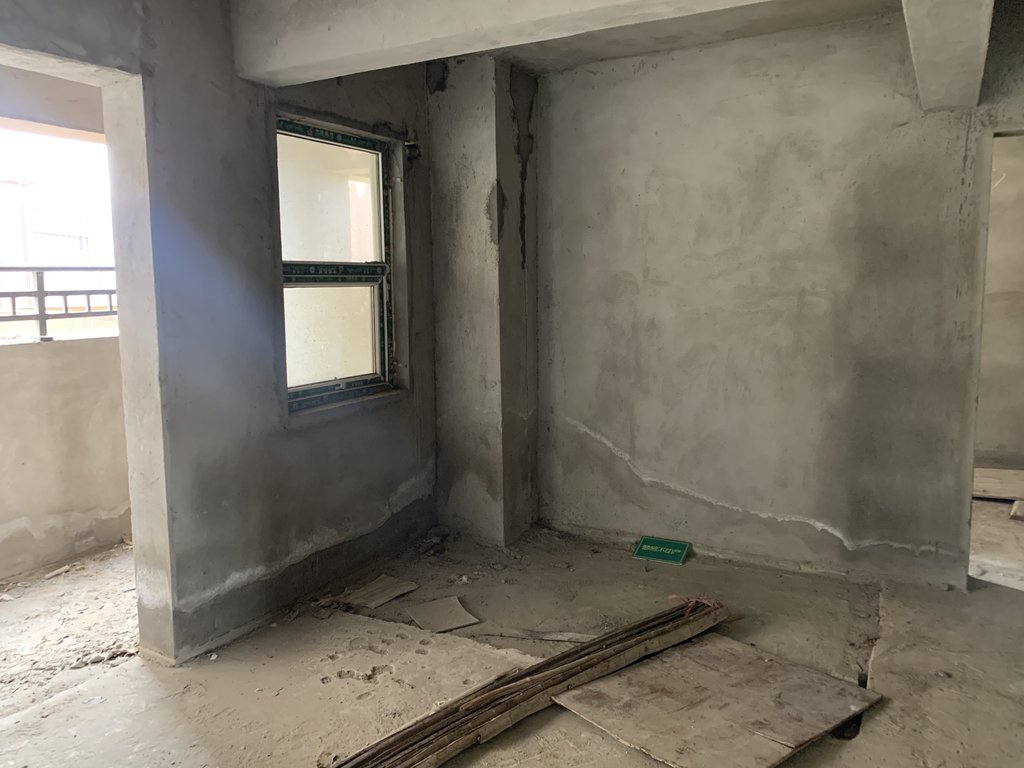 元泰未来城大三房送入户花园和露台，低价诚意出售！