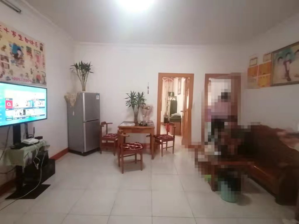 花园酒店仙运集团宏运名居旁步梯2楼精装修可贷款满5