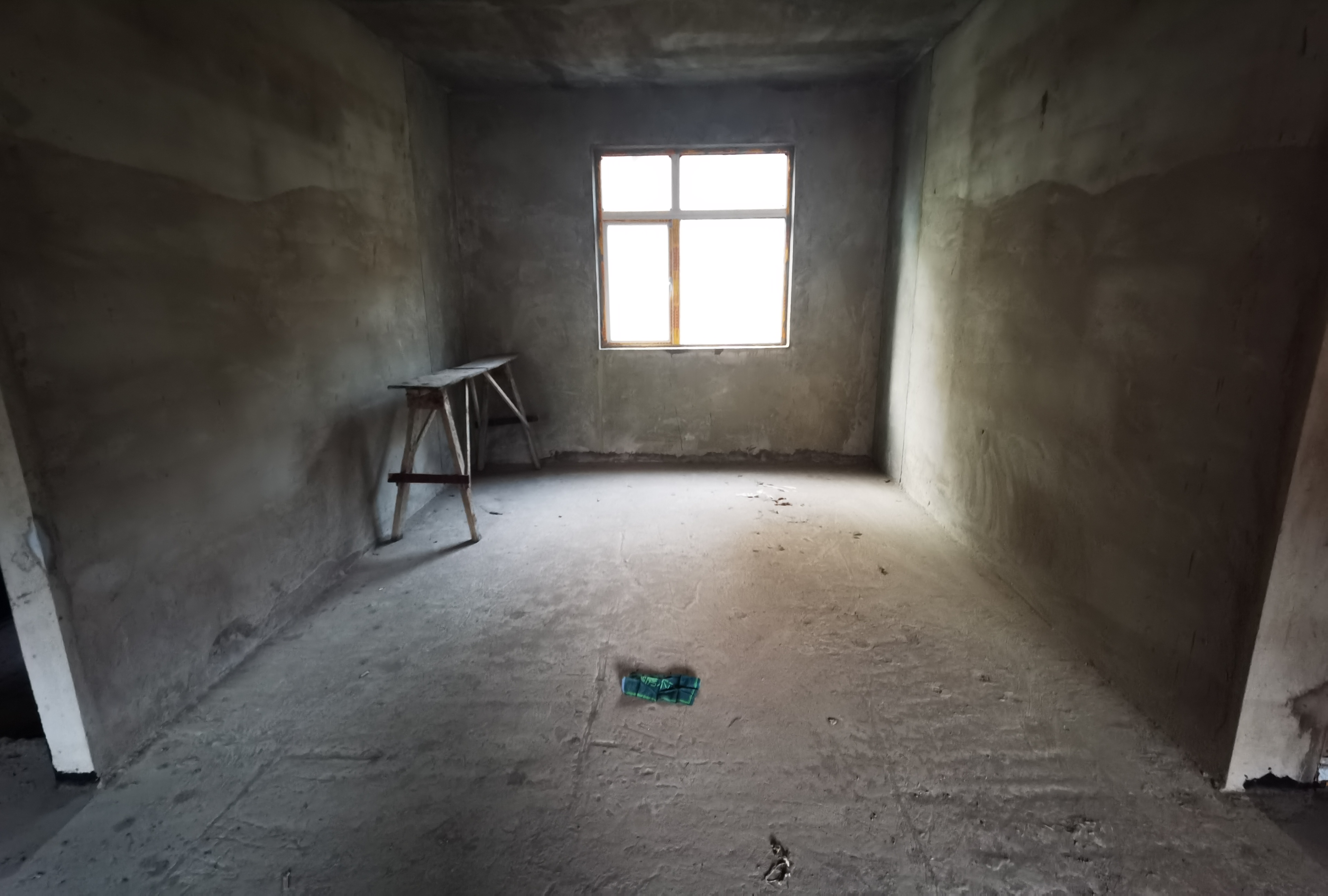 领秀城三房两卫人车分流宽楼间距，绿化率高，优美居住的小区！