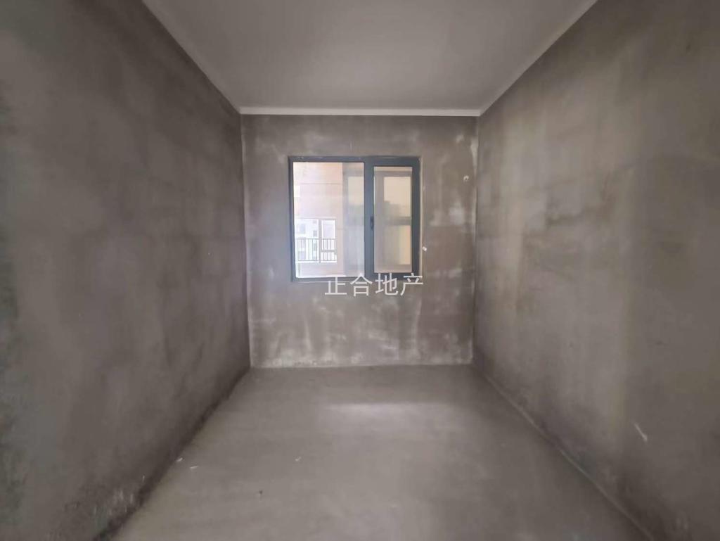 捡漏。城南，森林国际翡冷翠，毛坯三房，单价5500，满二，13楼好楼层