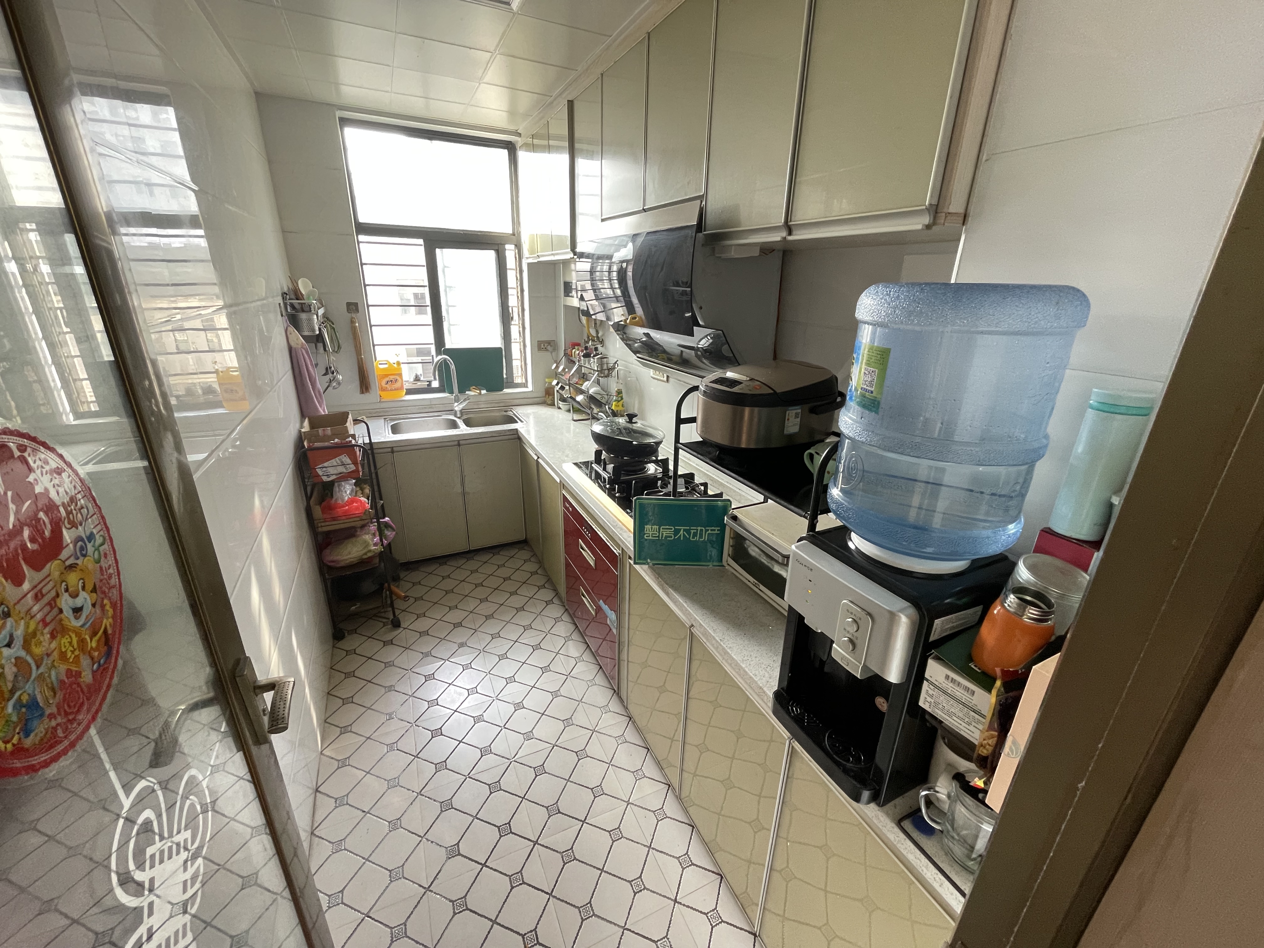 江汉星城精装三房拎包入住城南好地段看房方便