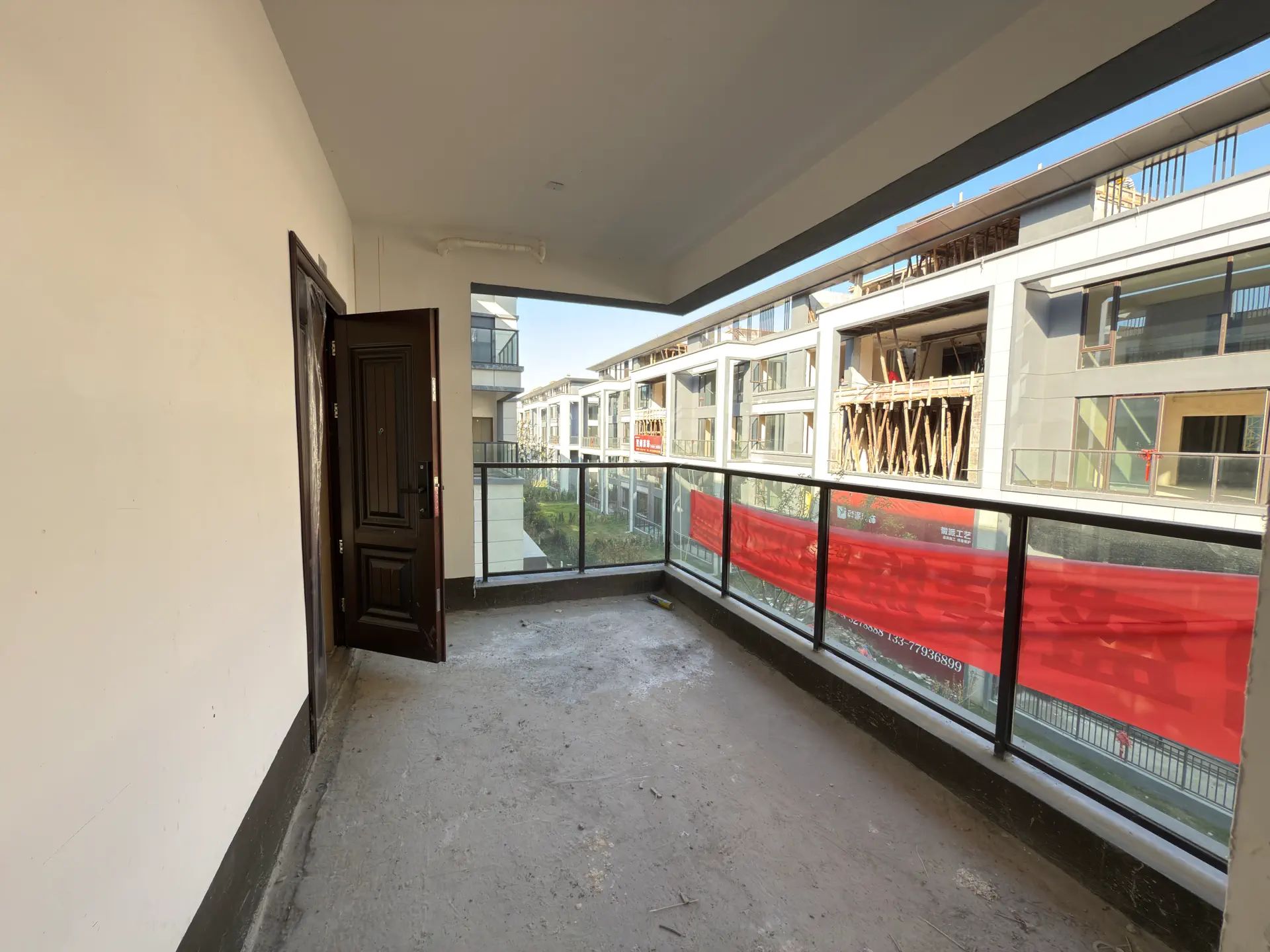 诚心出售。吾悦，叠墅，位置好日照强，业主诚心出售