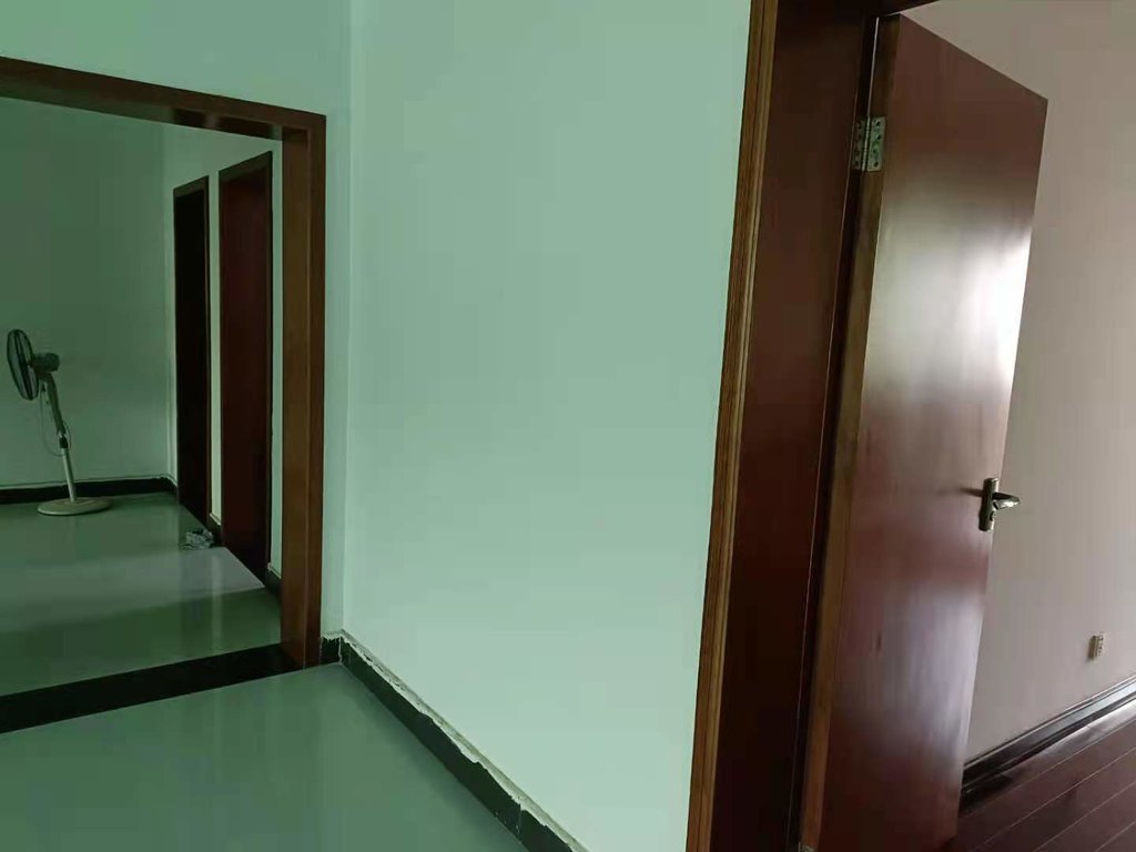 仙桃晓雪旁德政园布诺尼大三房看房诚意出租家电齐全