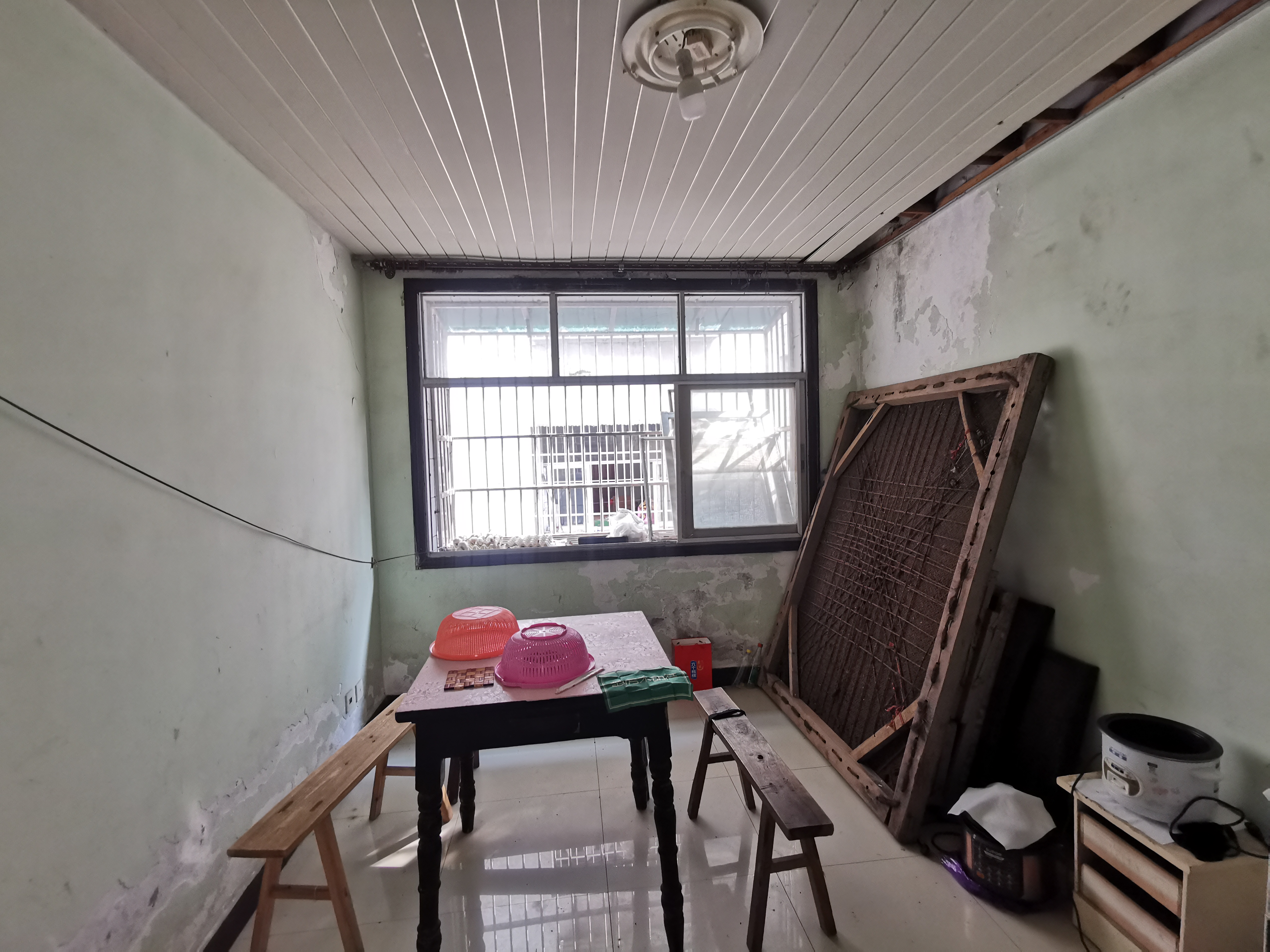 大洪小区锦瑞路私房出售地段非常好好停车实验二小老三中周边配套成熟 看房