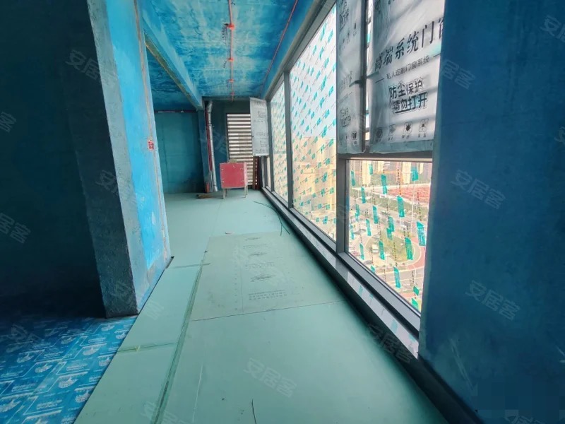 吾悦‮府华‬，大‬平层​，业‮峰之‬半‬装修，一梯一户，小高层，带车位，全屋中央空调➕地暖，装修了一大半了