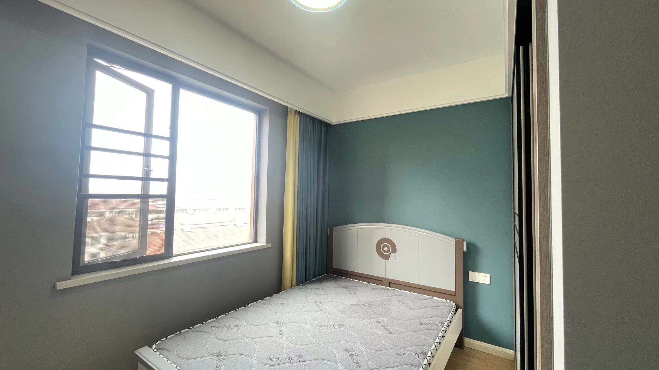 金域城邦.精装三房两卫.证件在手满二.看房方便