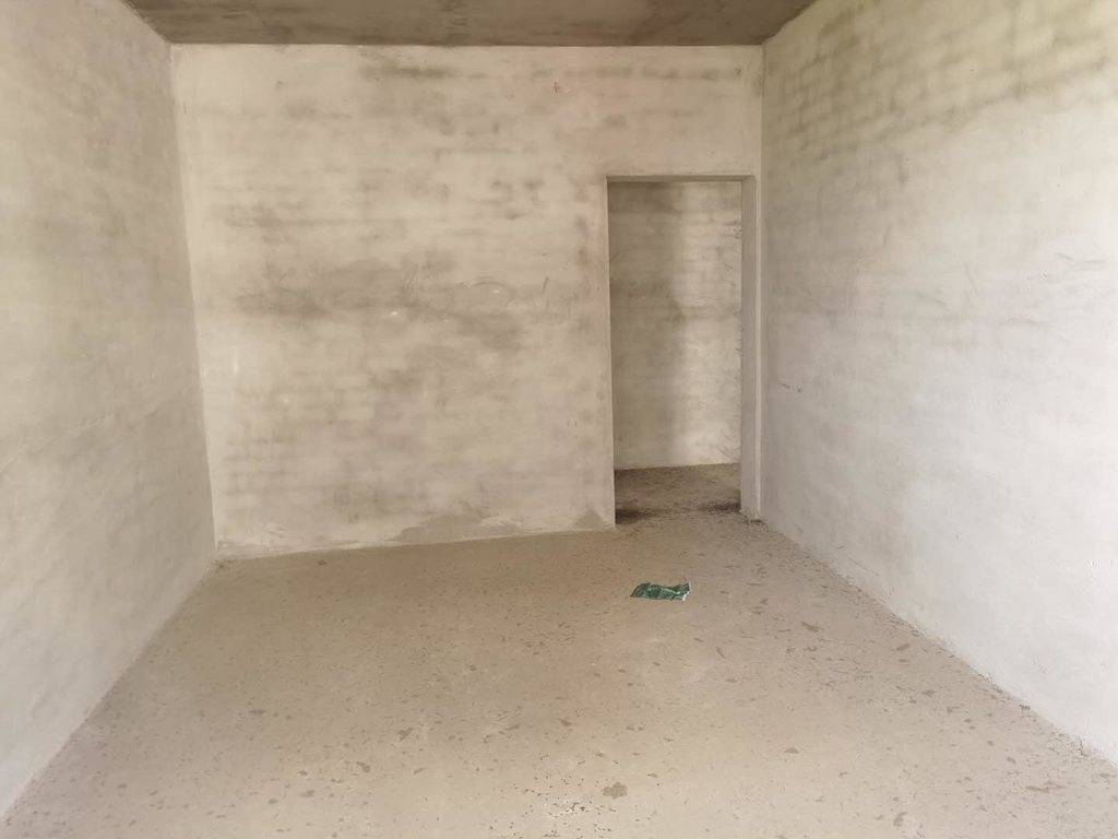 江景房 汉江大桥边 怡和花园 毛坯大三房 南北通透