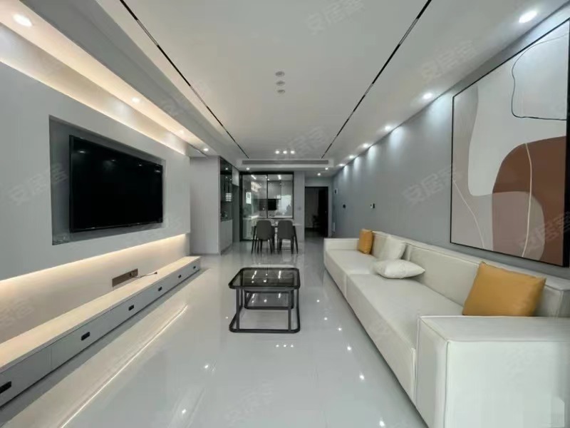 降价了，降价了！！！房东诚心出售！御湖世家，全新装修，好楼层，证满二，