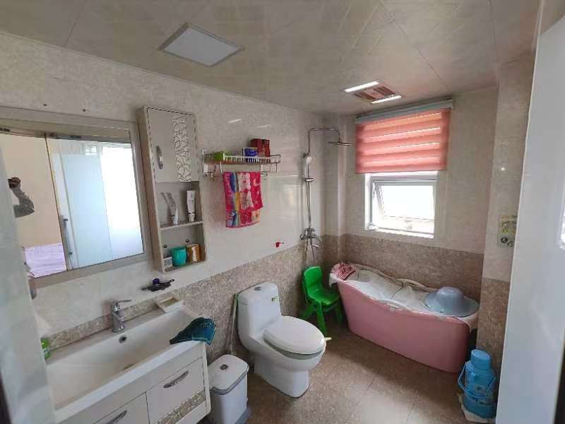 公园世家精装大三房南北通透采光好满五过户费低