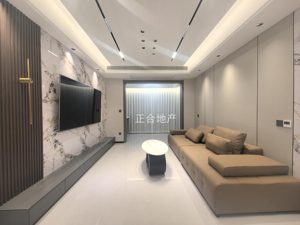 降价了，降价了，风和日丽，精装3房2卫，好楼层 凤凰楼层，一天未住，新三中，送车位