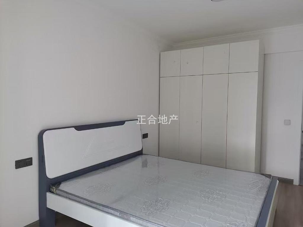 城市丽景精装三房好采光满二