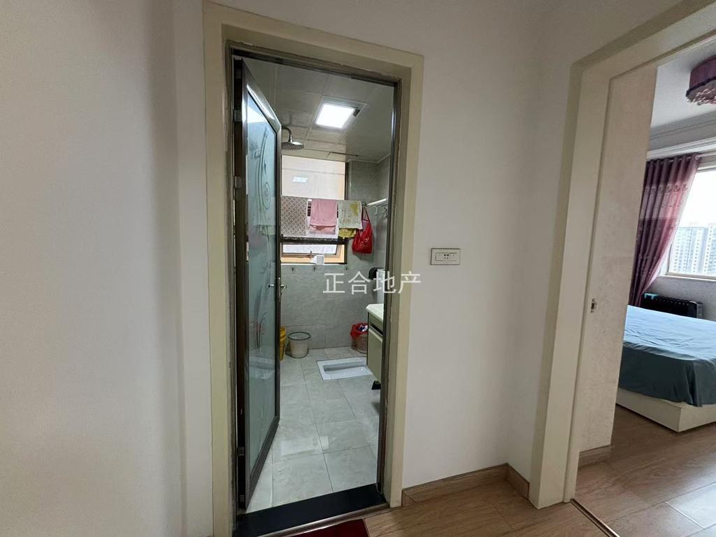 降价急售，锦绣江山，单价4600，精装三房两厅一卫，中间好楼层，证满二，采光好