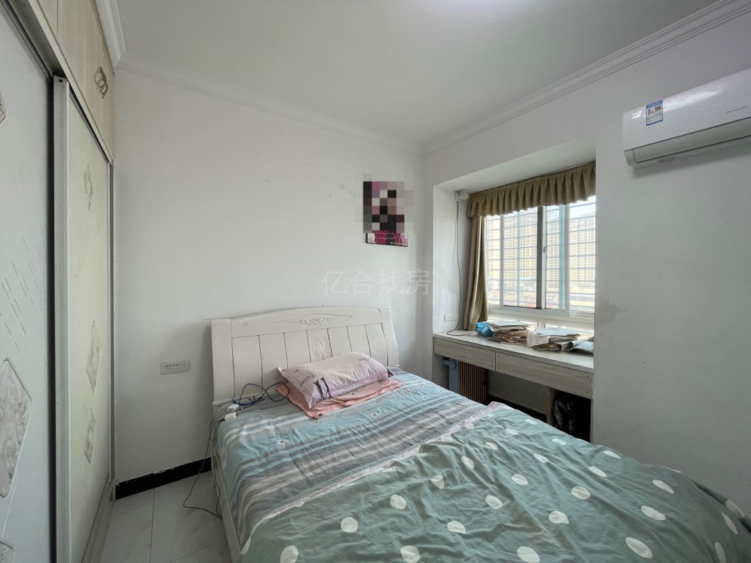 降价了，亏本出，漫城林语，大四房，5100单价，电梯8楼