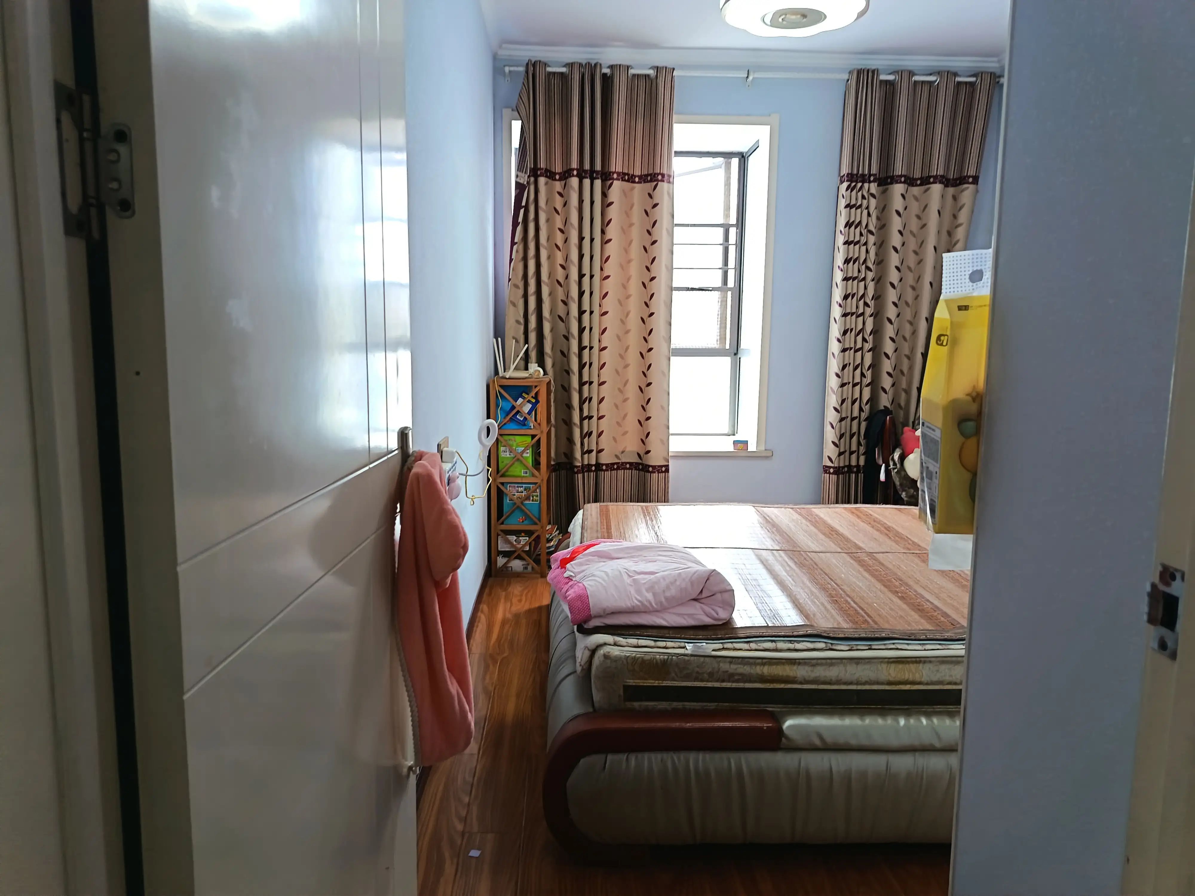 又陡降10万，亏本出售，紫晶上成，单价3100，急售，证满二