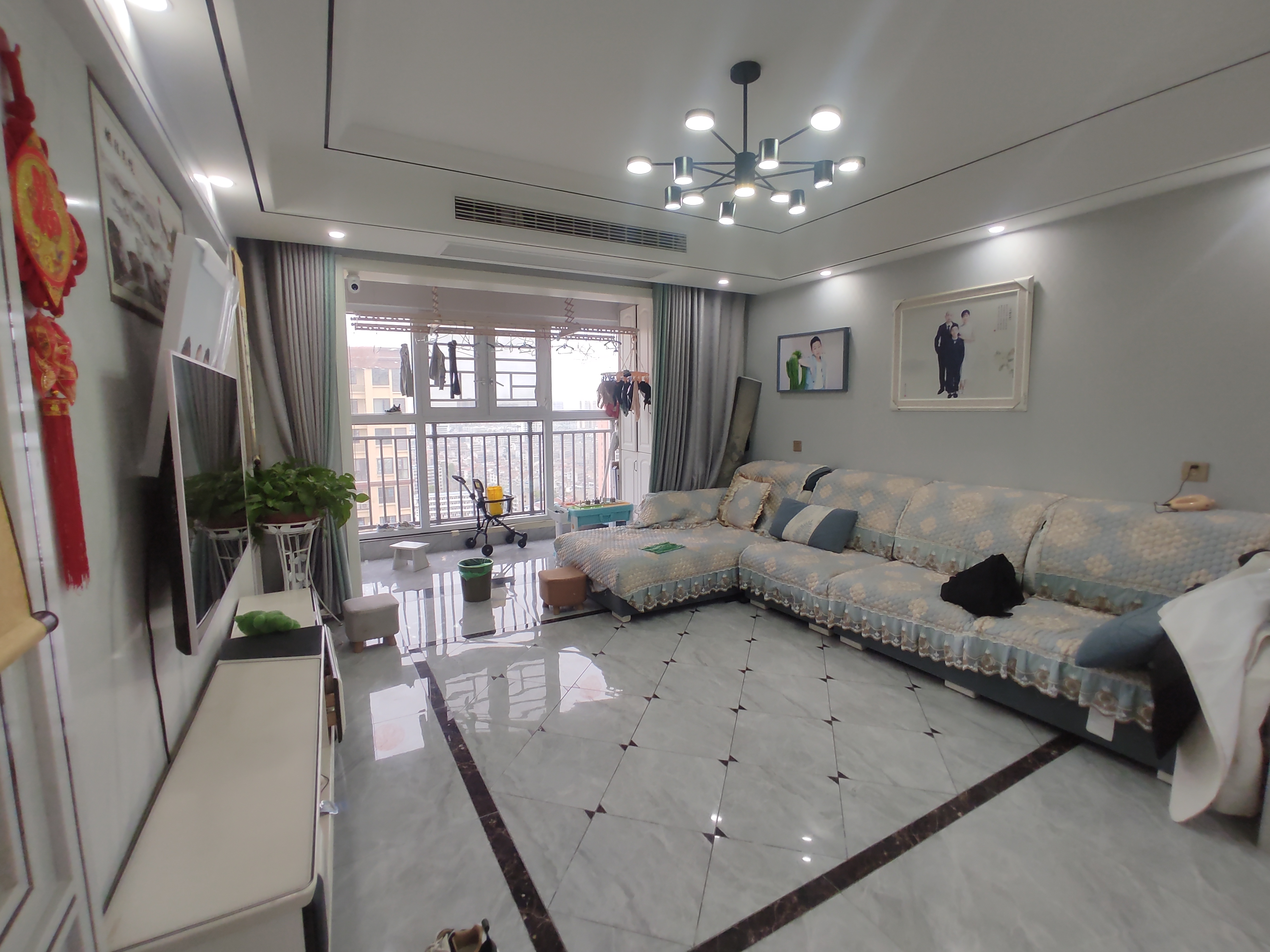 领秀城精装大三房带车位一起卖小区环境好看房方便