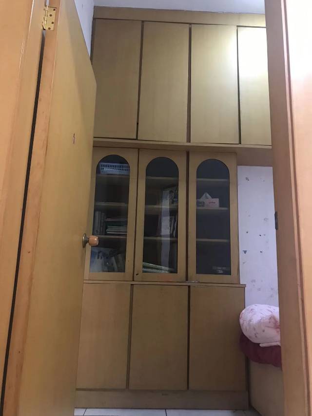 实验幼儿园，实小，三中，仙桃中学附近买一层得两层出售