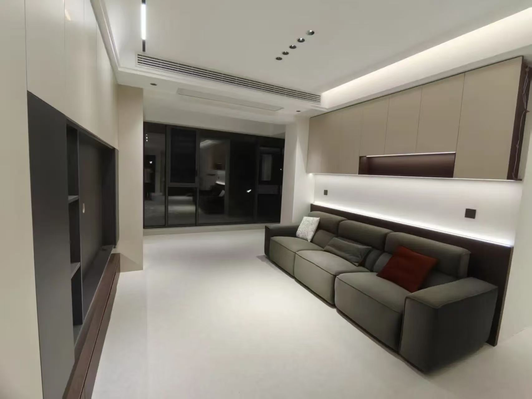 捡漏， 城南 锦绣江山望府 ，亏本出售， 业主包满二， 降价7万，精装两房