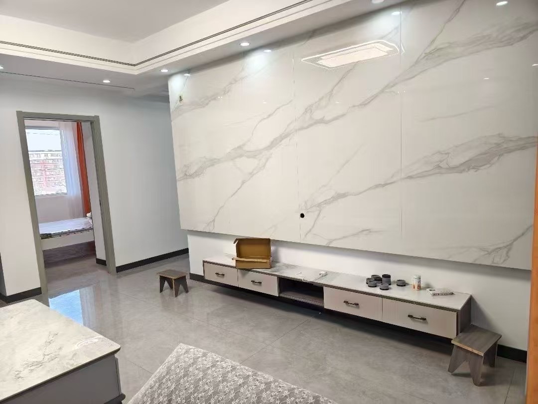 新妇幼旁，锦绣江山，精装3房2厅2卫，9.9成新,，双阳台，证满二，南北通透