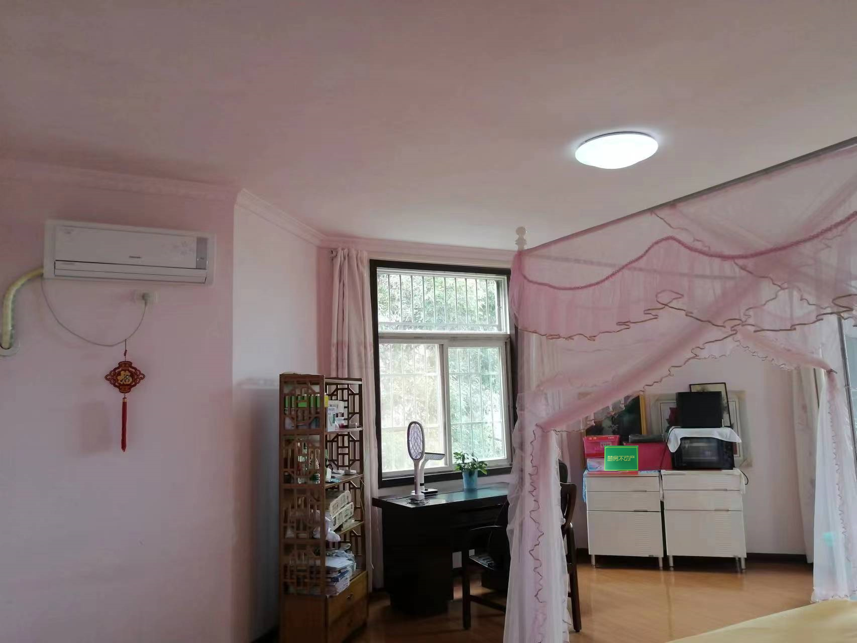 紧邻江滩公园水岸人家精装修2楼送大露台证满2年