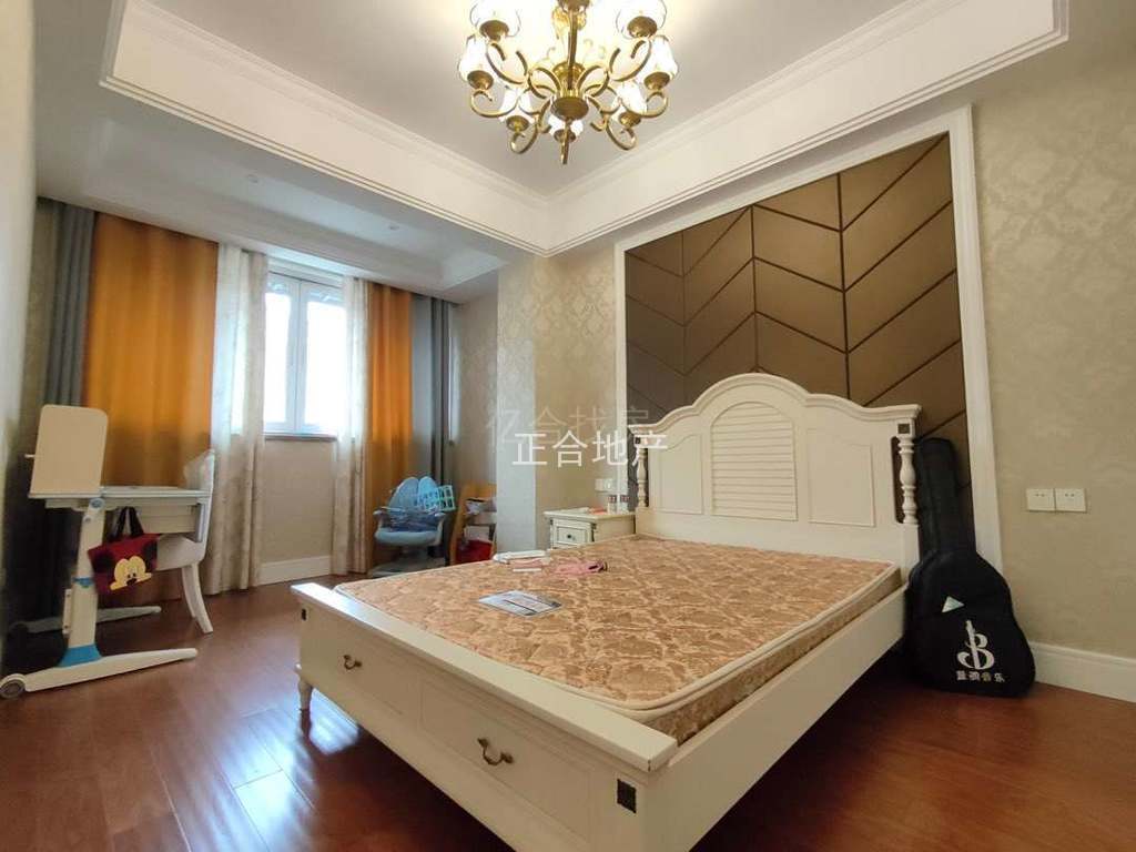 房东急售，城南新城壹号，大平层，电梯入户，花园洋房，好楼层，带车位