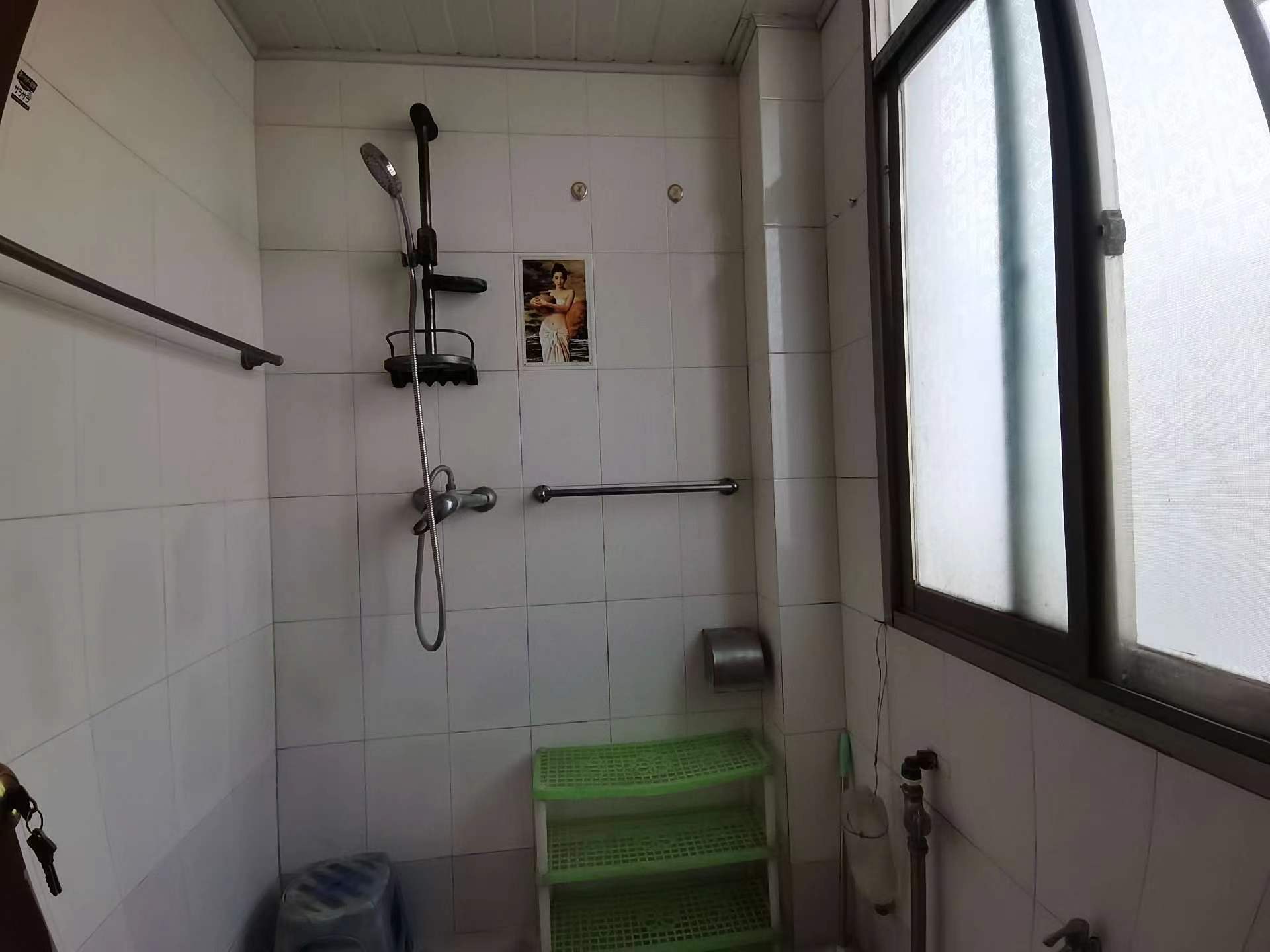 老城区环球对面楚珠花苑装修大三房好楼层