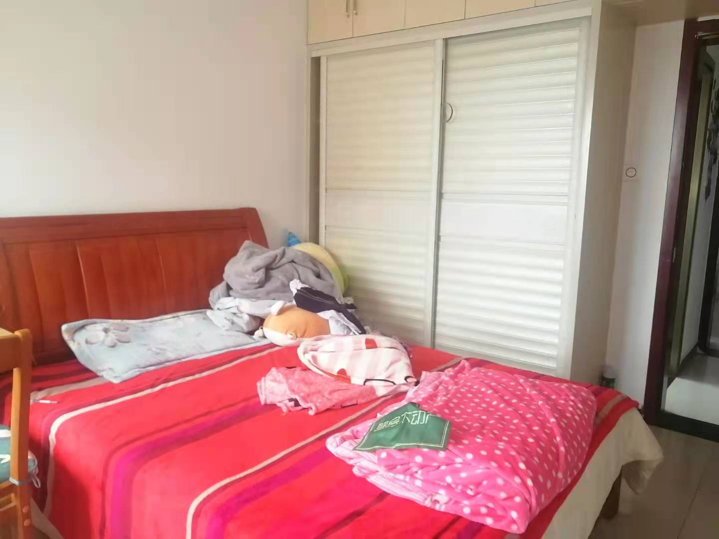 一中对面翰林公馆精装2房坐北朝南证满2年采光好