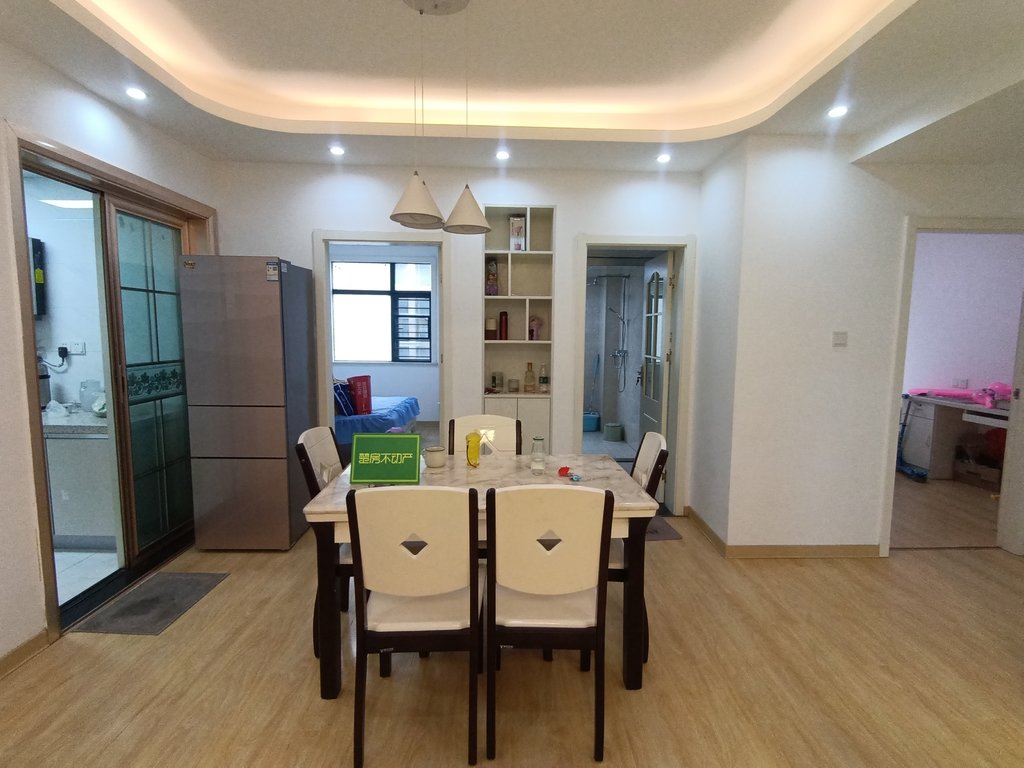 急售急售新城一号精装大三房南北通透满两年