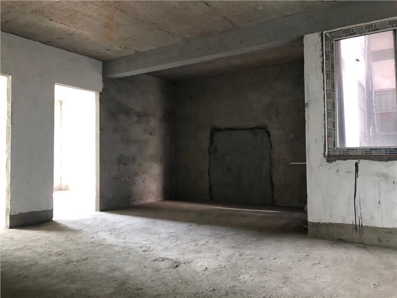 沔阳天泽园对面，步梯好楼层，采光好，首付几万即可不动产证在手