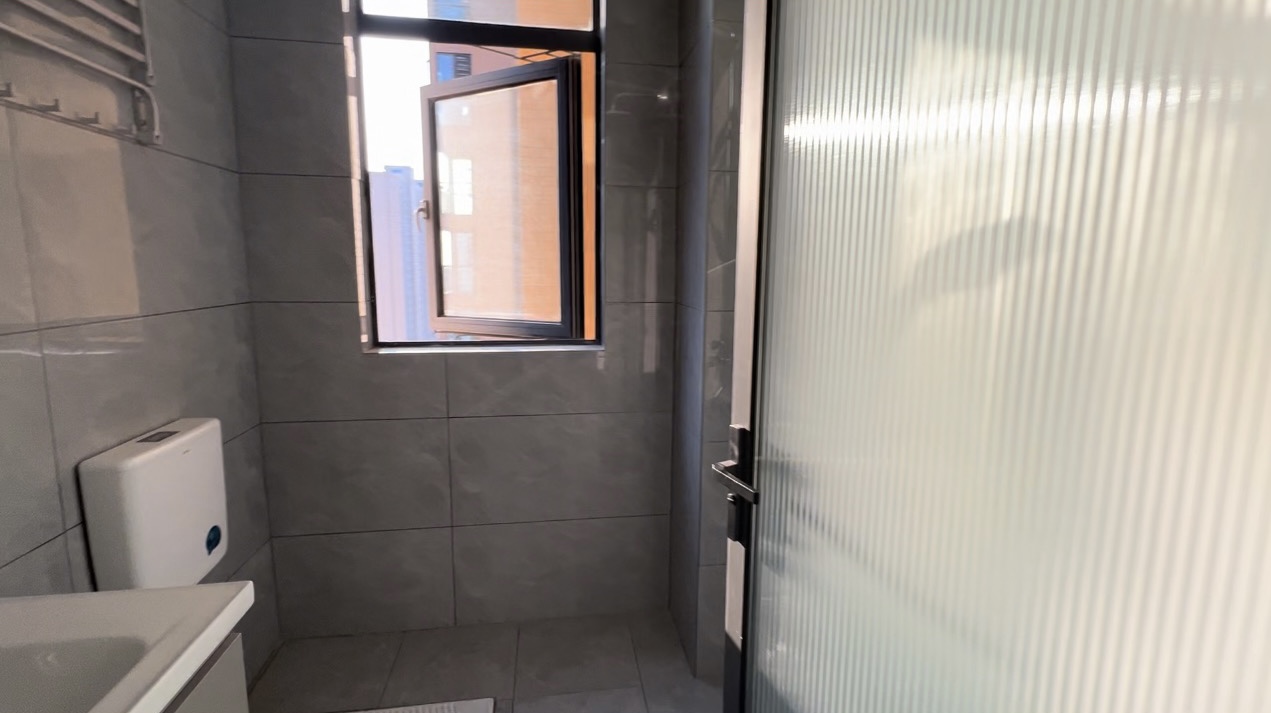 满庭春对面（紫润尚城），好楼层，小户型福利房，捡漏，兑口仙小，三中