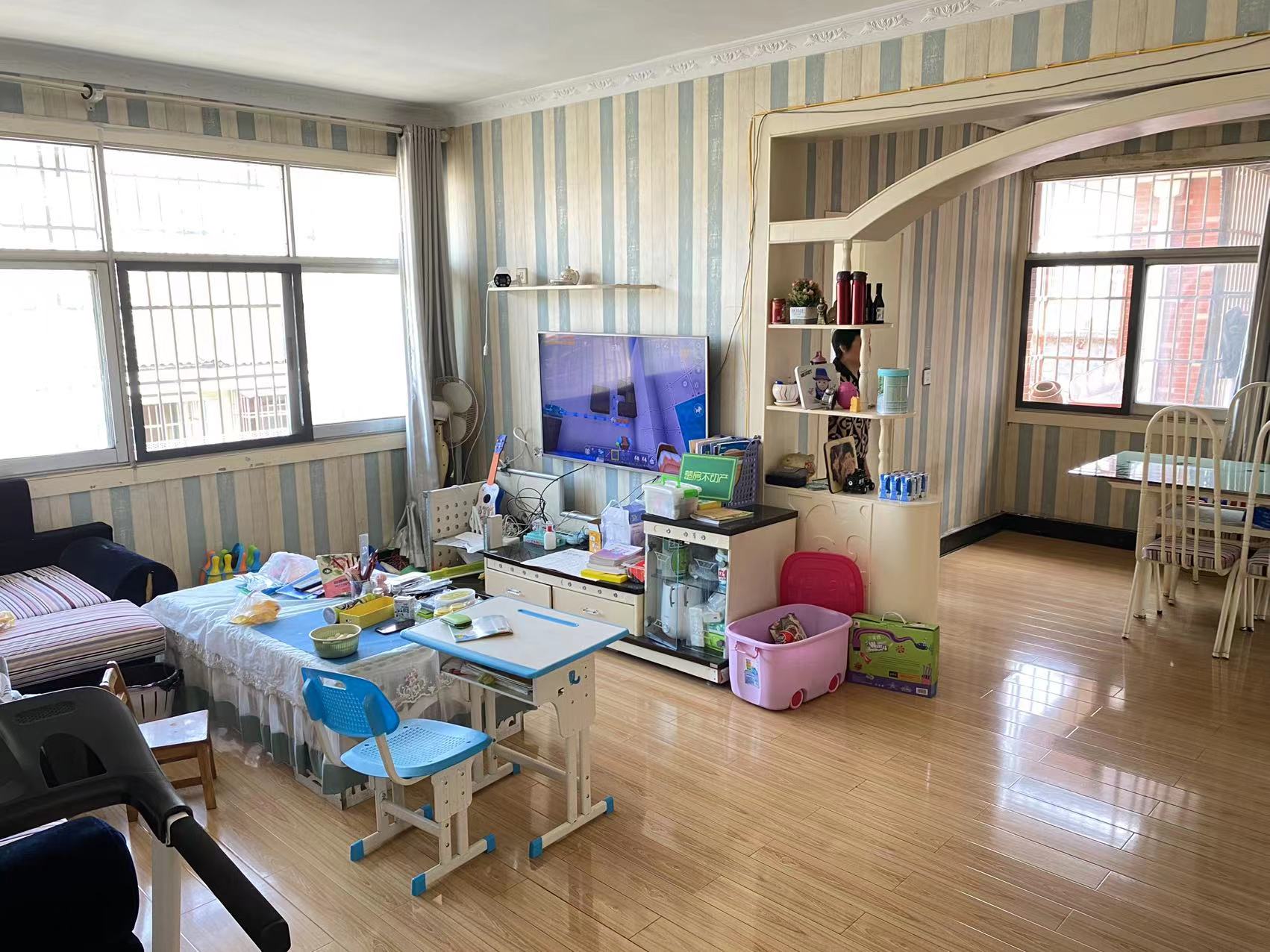 桃林园小区精装大三房采光好南北通透业主诚心出售