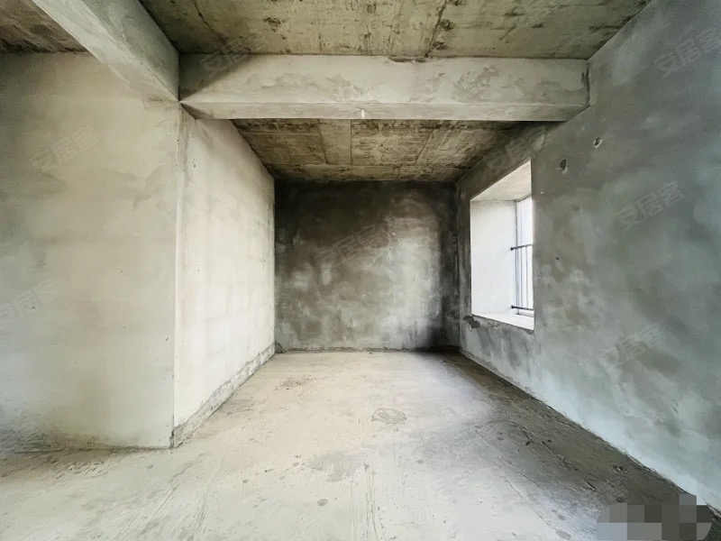 207，房东急售，蓝天花园，一梯一户洋房，大平层，带2个车位，可一手网签