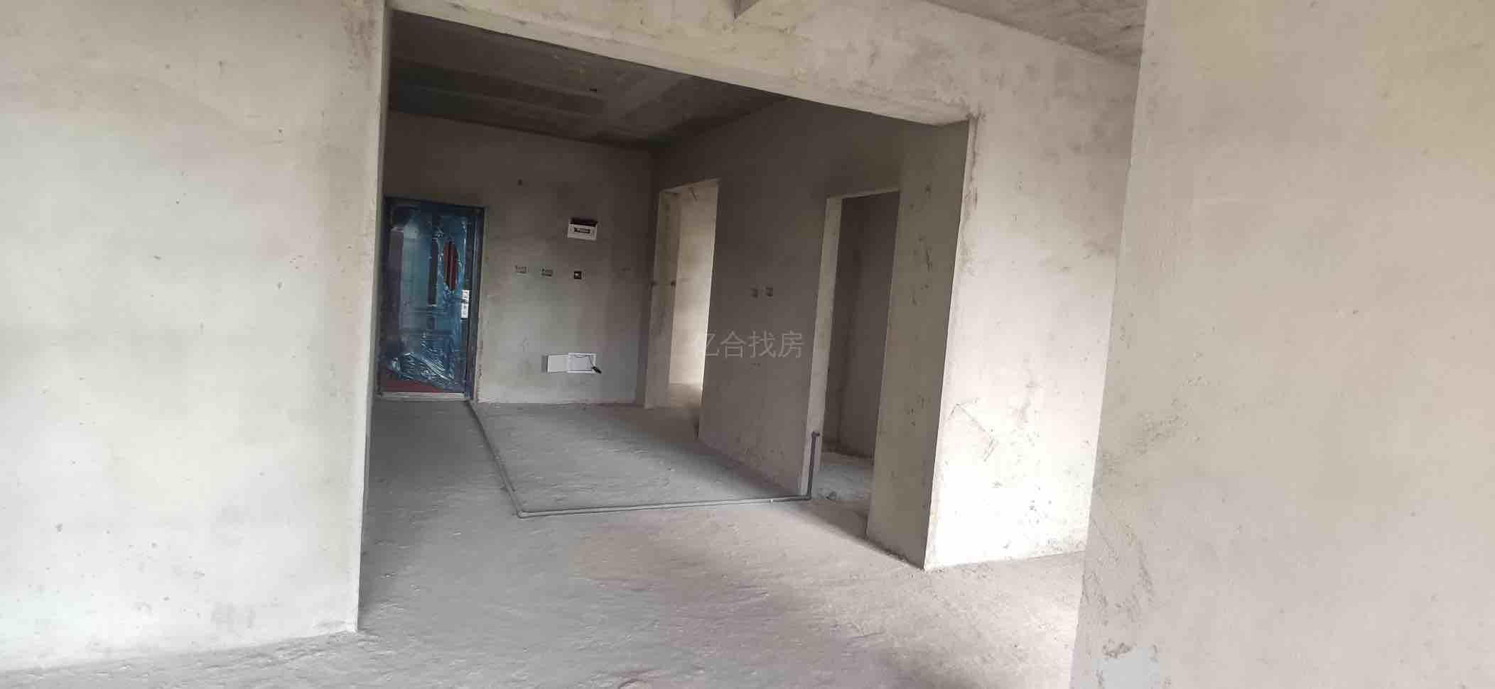 城忠心，老三中附近，康湾一品，满二，等待有缘人