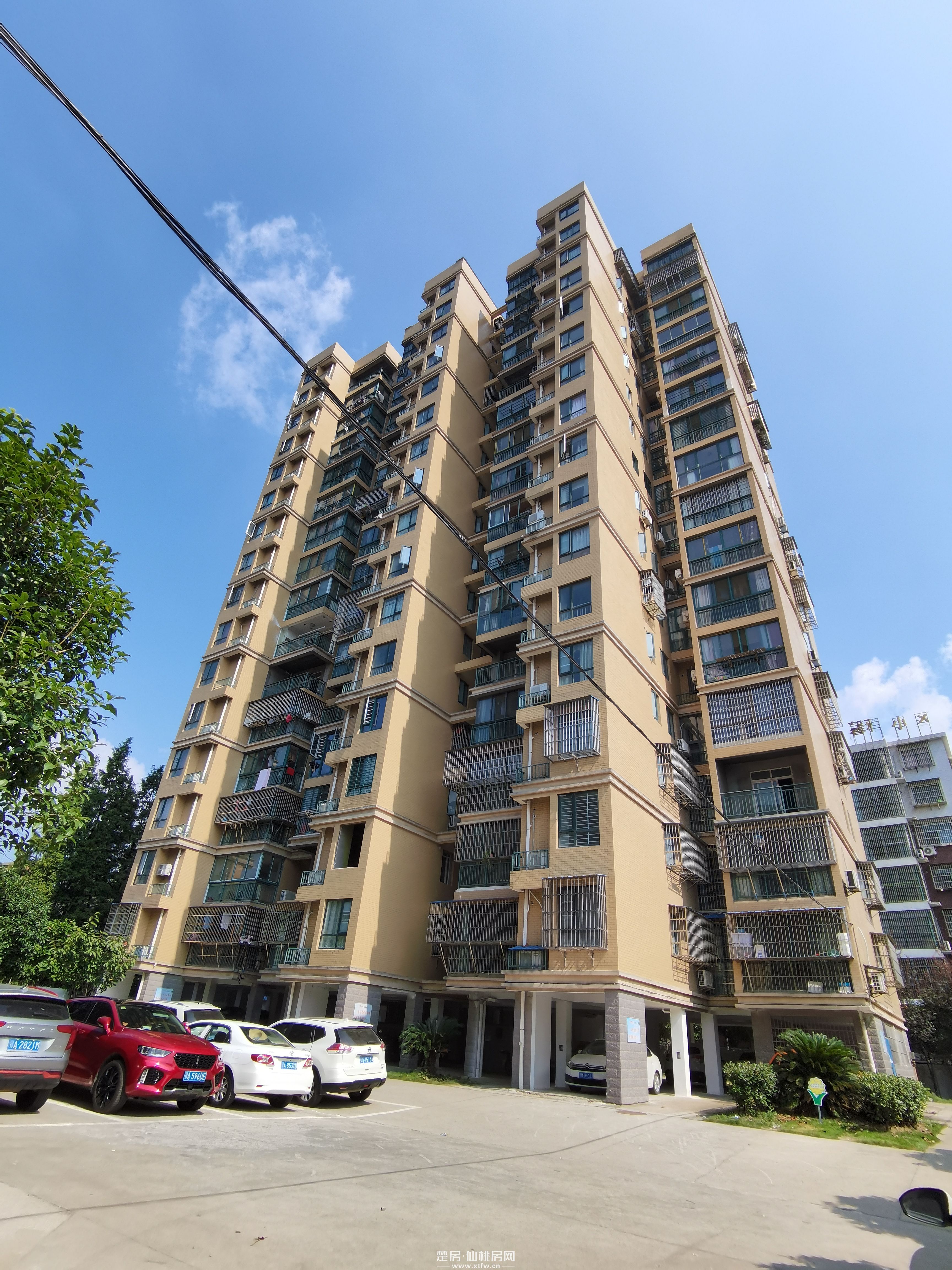 龙华山社区卫生服务中心院内电梯房