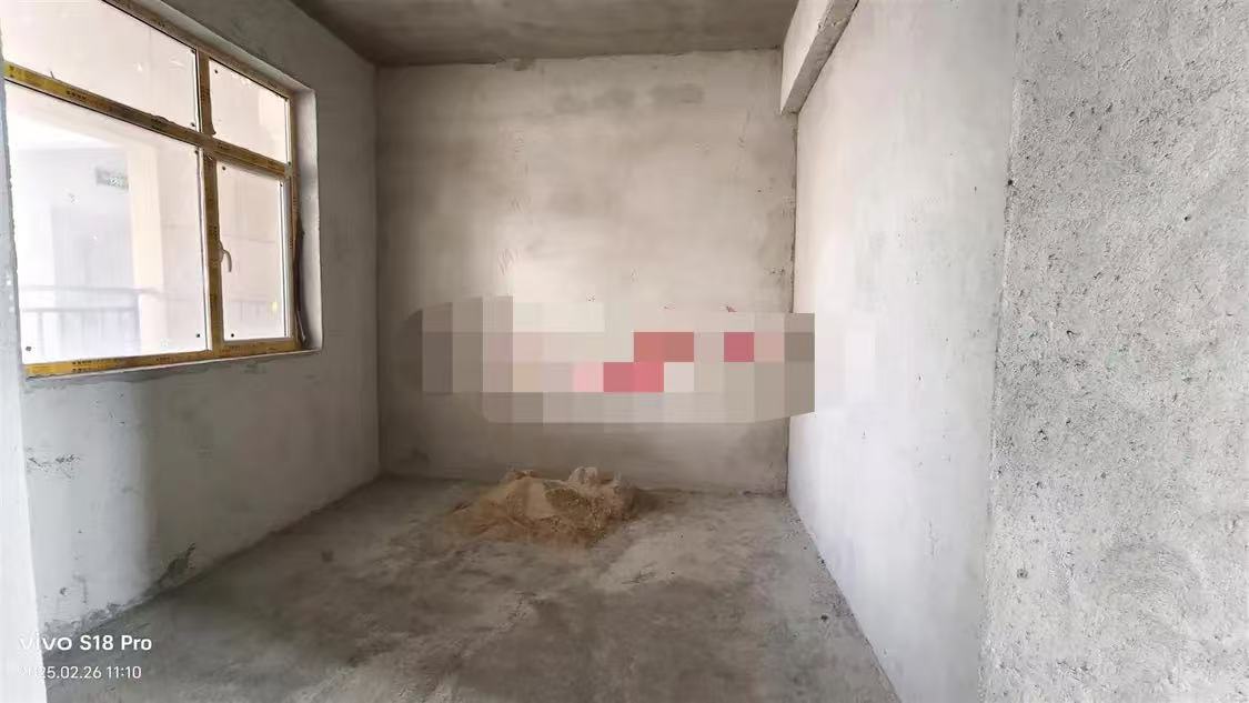 沔阳公园旁，沔阳清华园，毛坯3房，，单价6300，电梯16楼，满二，带车位，采光视野好