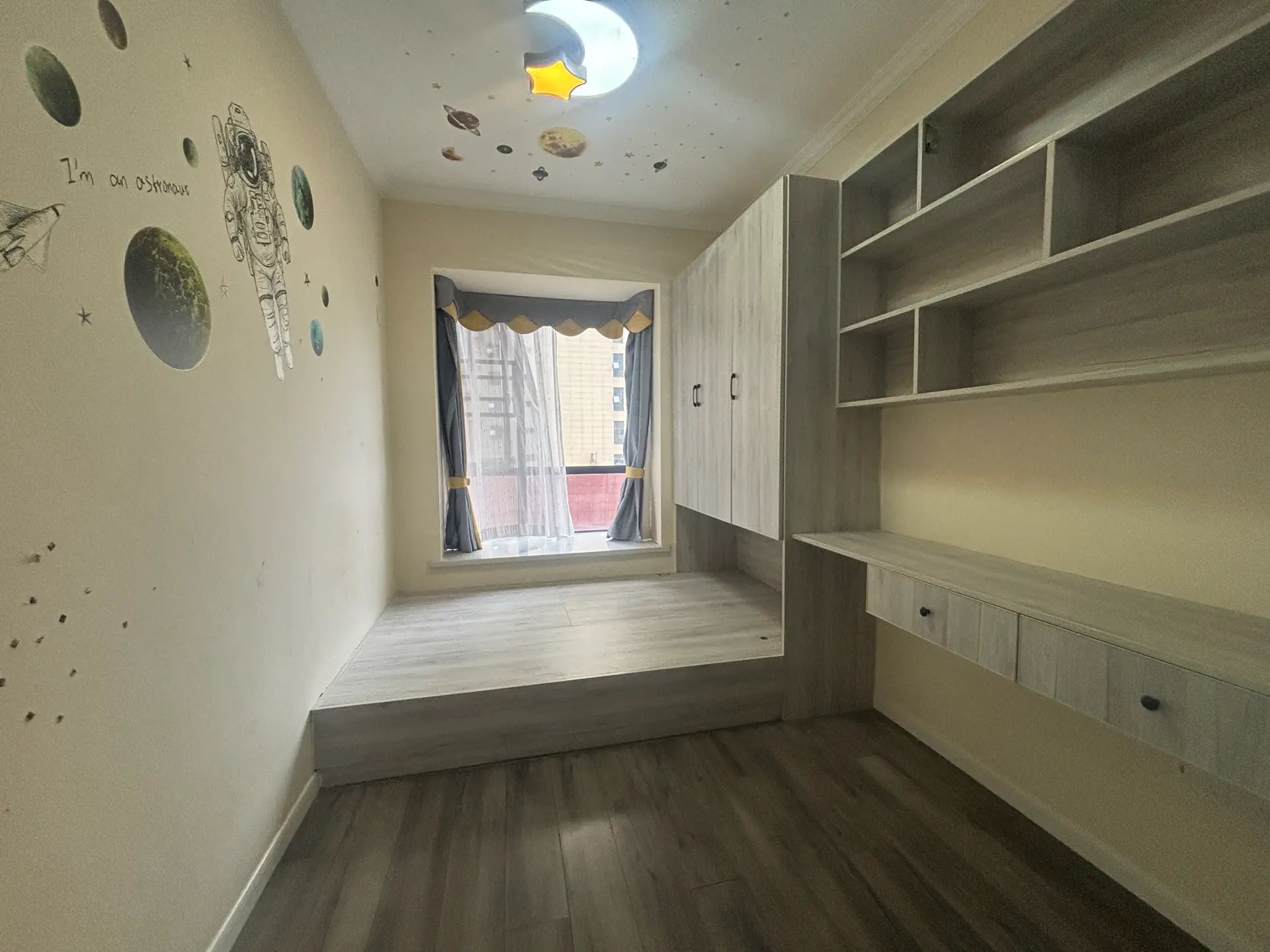 捡漏，吾悦旁，城南，元泰未来城C区，精装大五房，单价5300，超大阳台，满二，沔阳xiao学和新三中