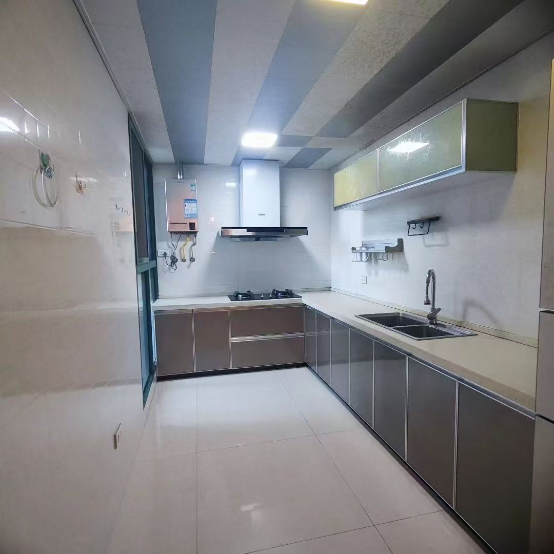 捡漏，武商附近，电梯精装三房两卫，单价3900，亏本出