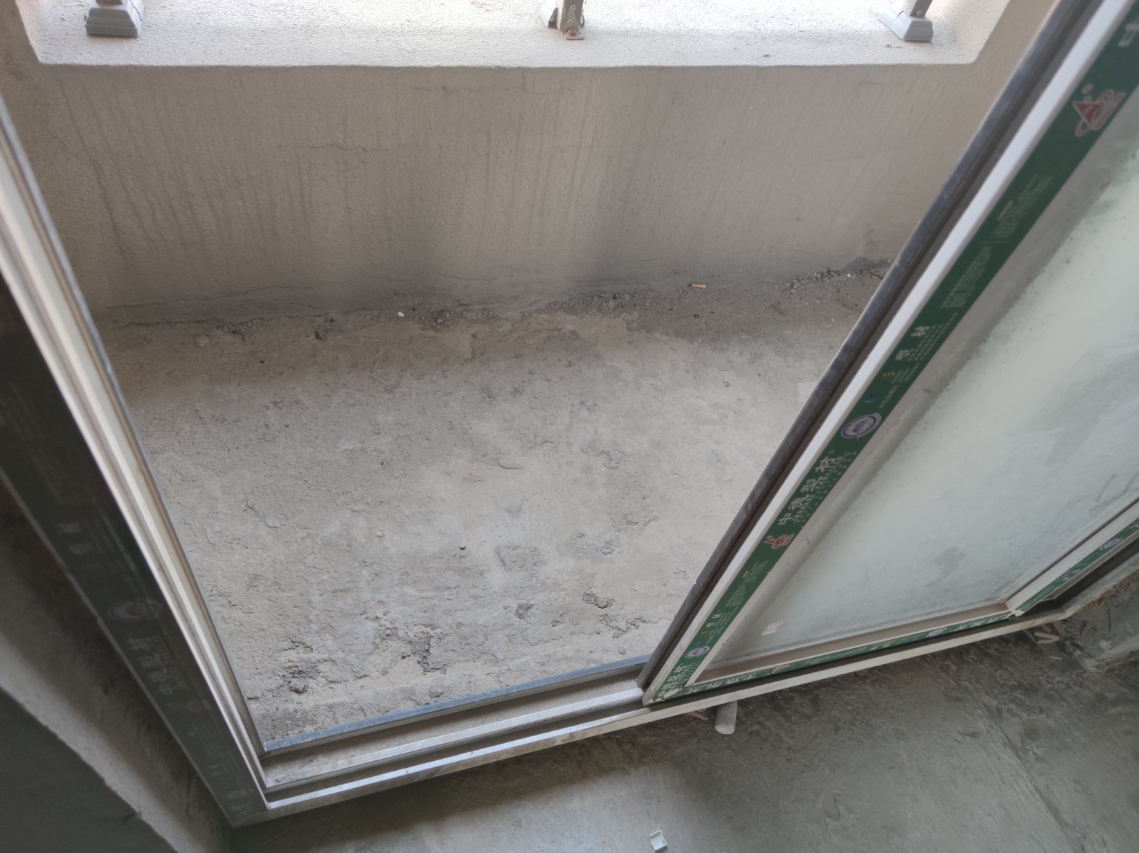 元泰未来城A区，毛坯三房，大证已下