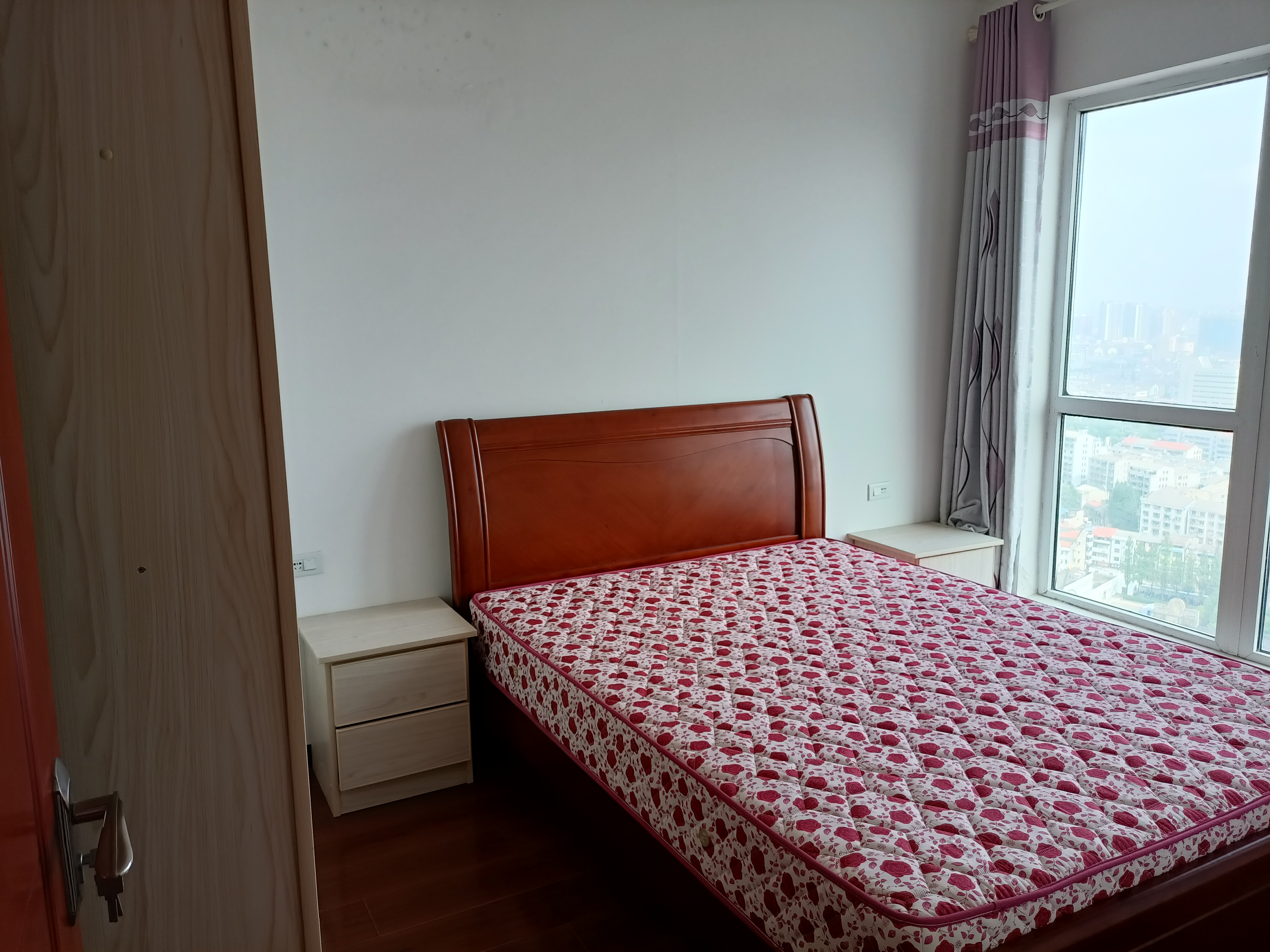 福星城精装修三房高层满五 省税诚意卖