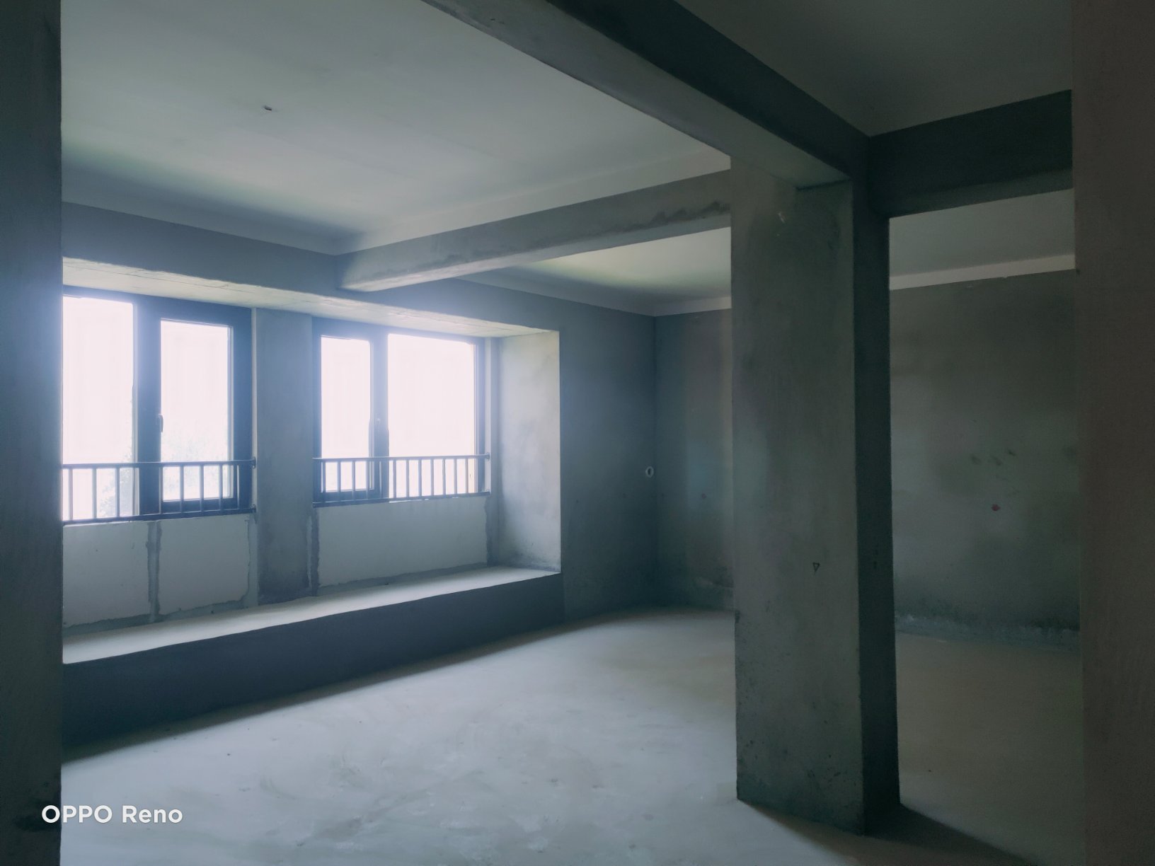 祥生观澜府，电梯江景房，超大空间4房2厅2卫1厨1阳台。