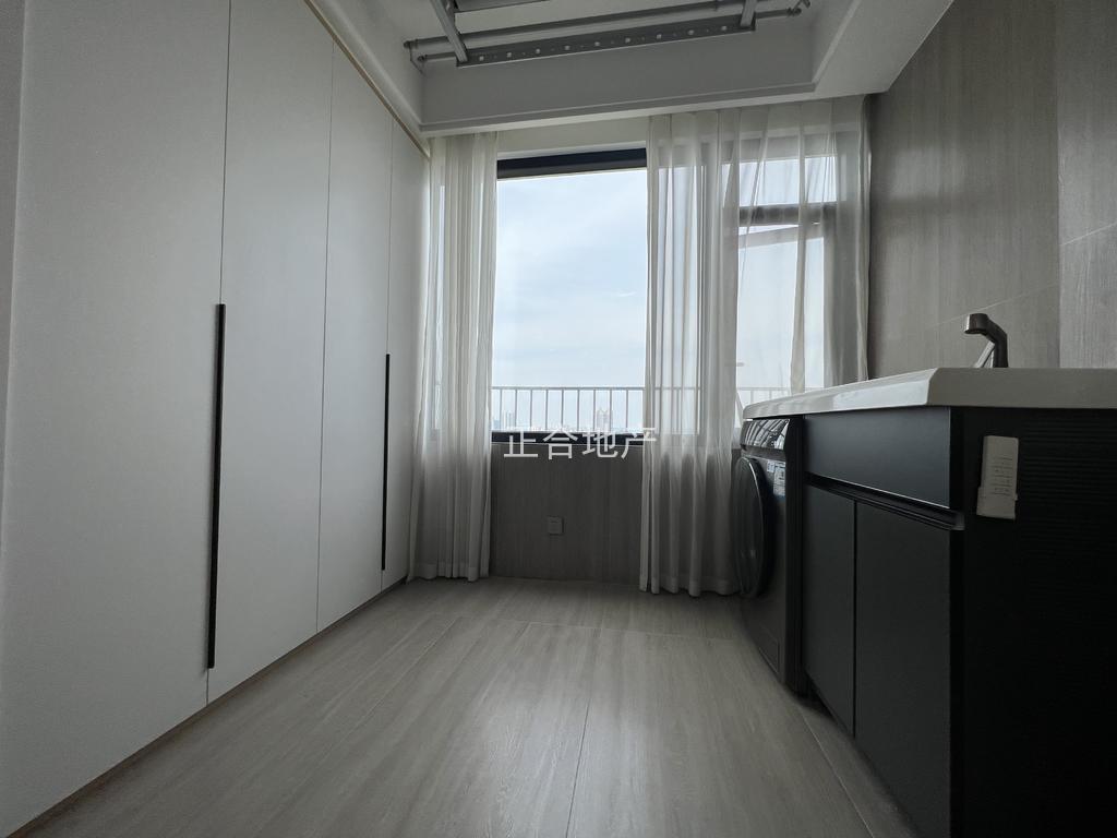 城南，沔阳天泽园，电梯小高层，凤凰楼，精装二房，证满二