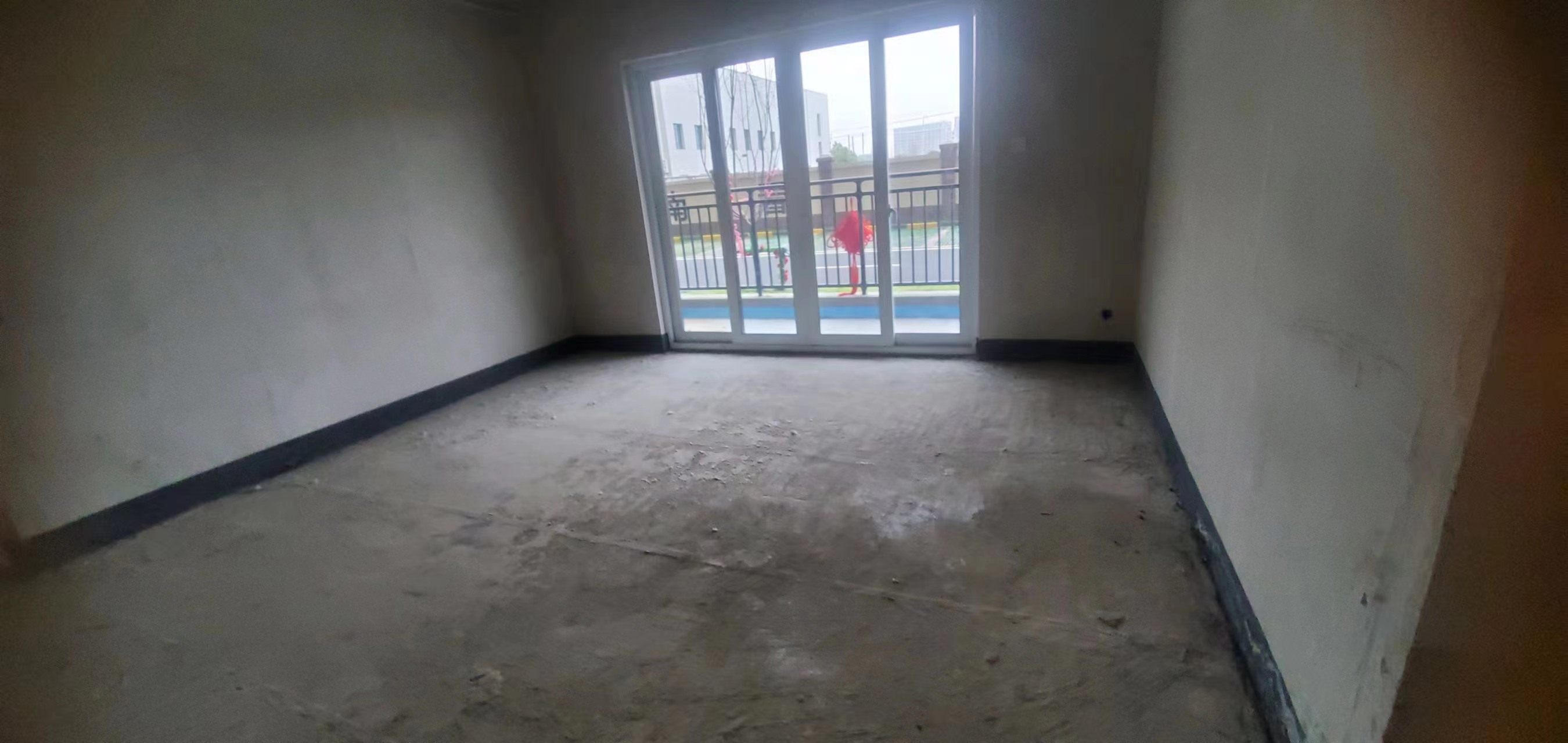 碧桂园 四房  单价5300  毛坯