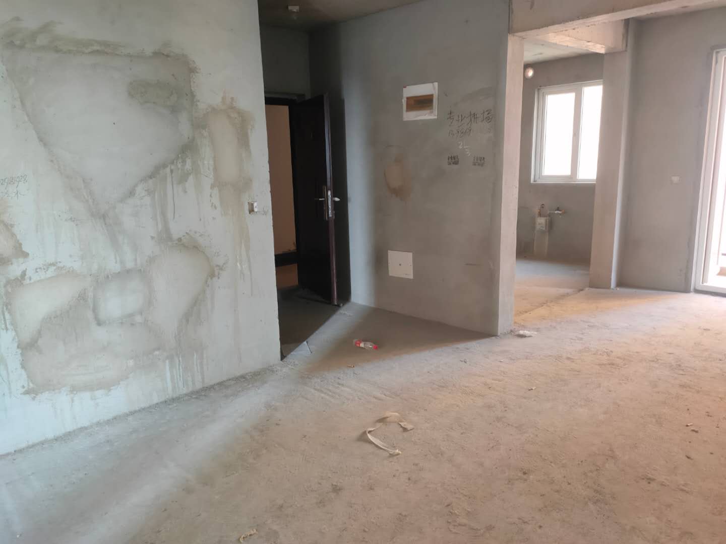 城西大盘满庭春毛坯南北通透全天采光证满2