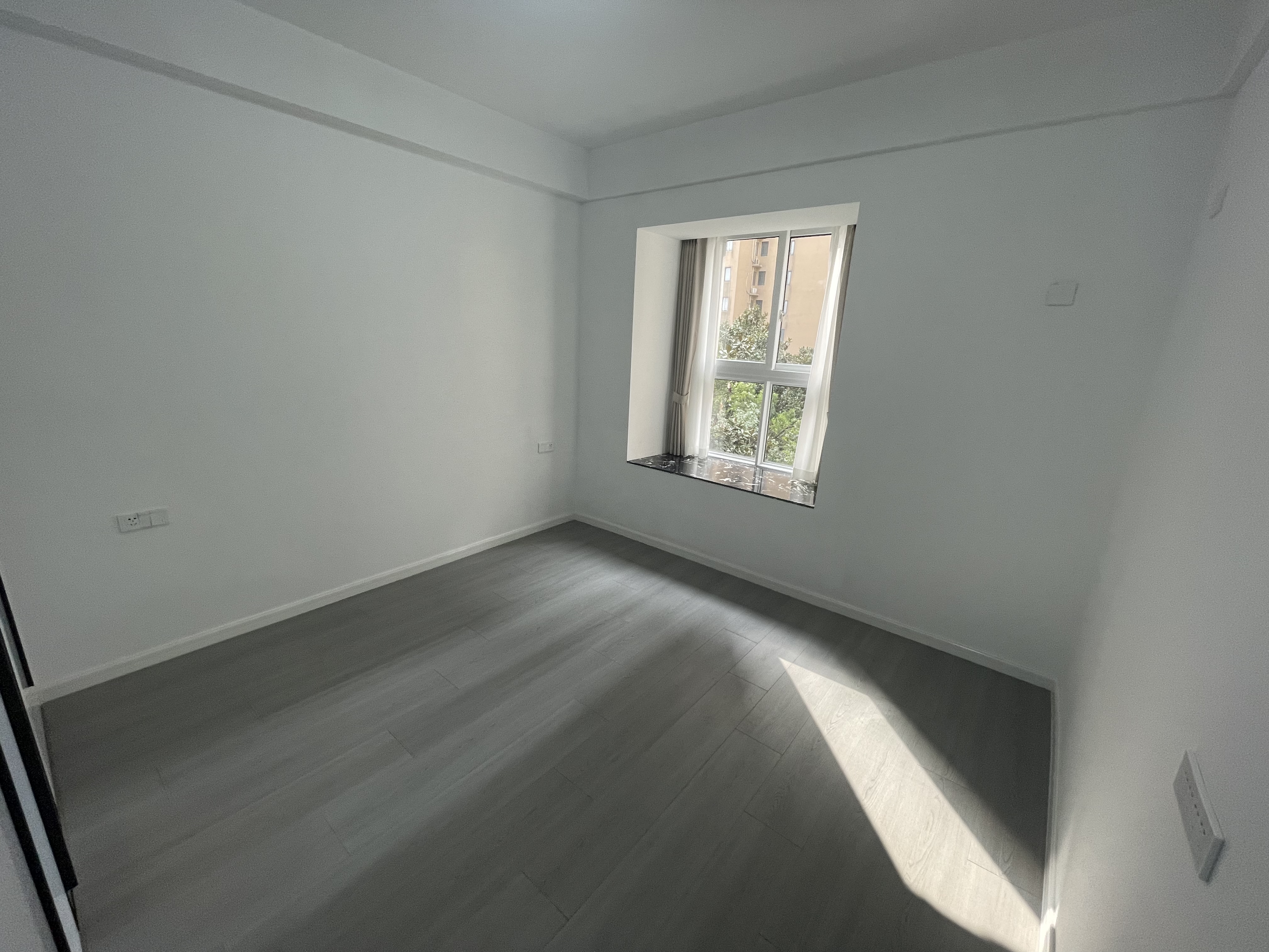 翰林公馆全新精装三房两卫看房密码边户通透