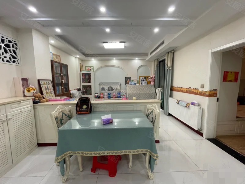 188，绿地华庭锦城，天然氧吧，步梯二楼，精装两房，全屋中央空调，证满二，房间地暖，三阳台