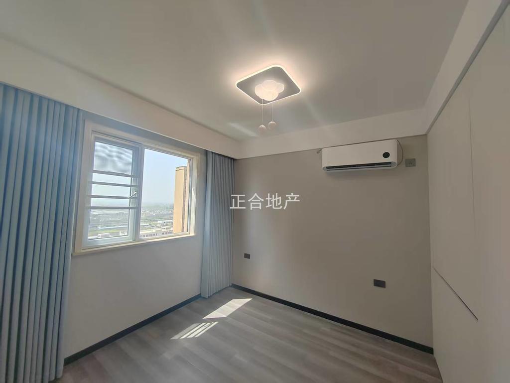 诚心出售，满庭春，供暖房，电梯好楼层，精装三房，仙桃xiao学新三中,证满二年