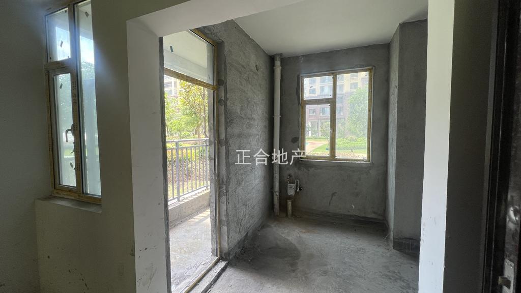 ？捡漏，吾悦旁，新城名都，单价4800，采光好，毛坯边户