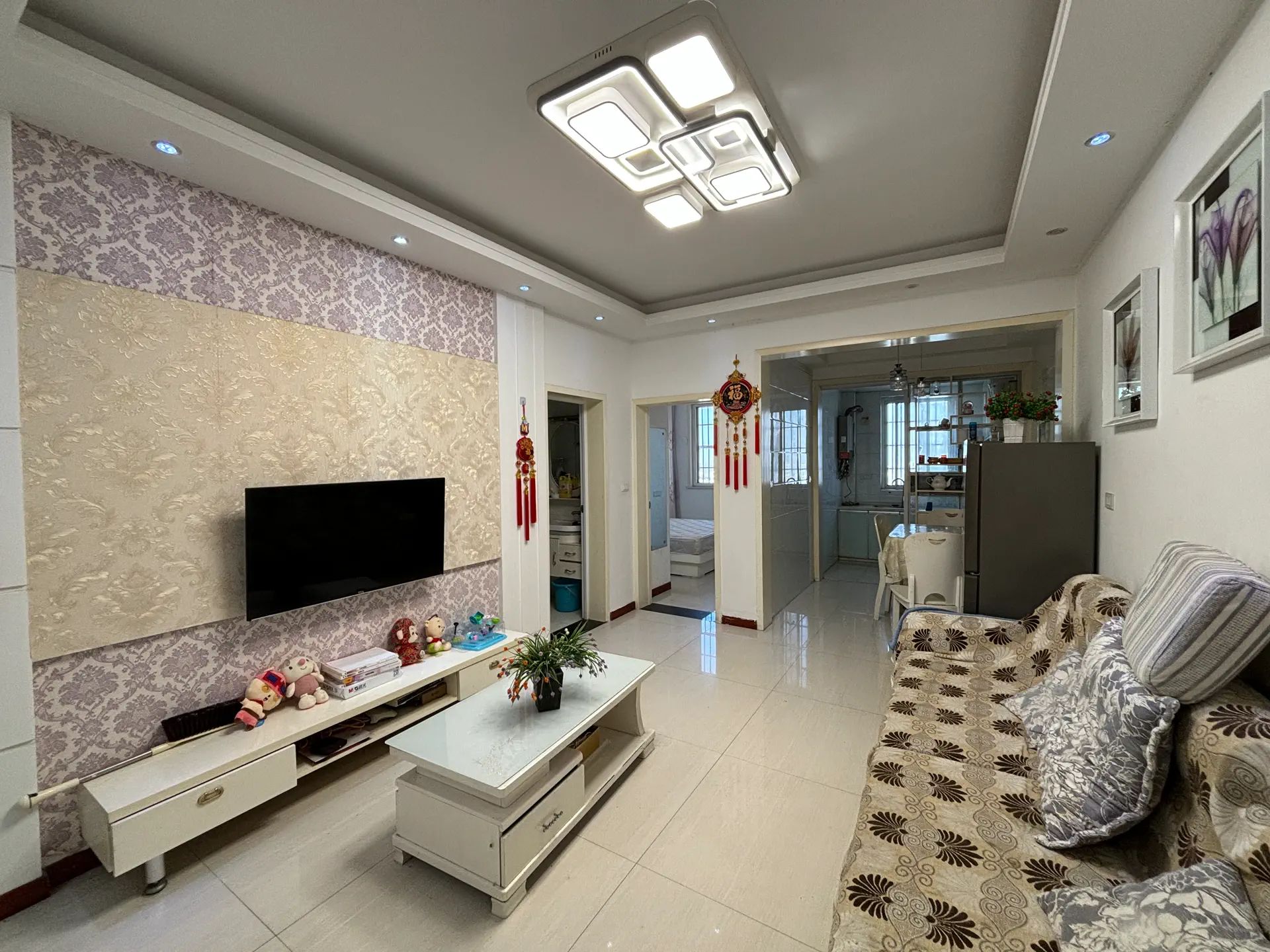 电梯小高层，新景园，精装两房，证满二，拎包入住，28个，好楼层