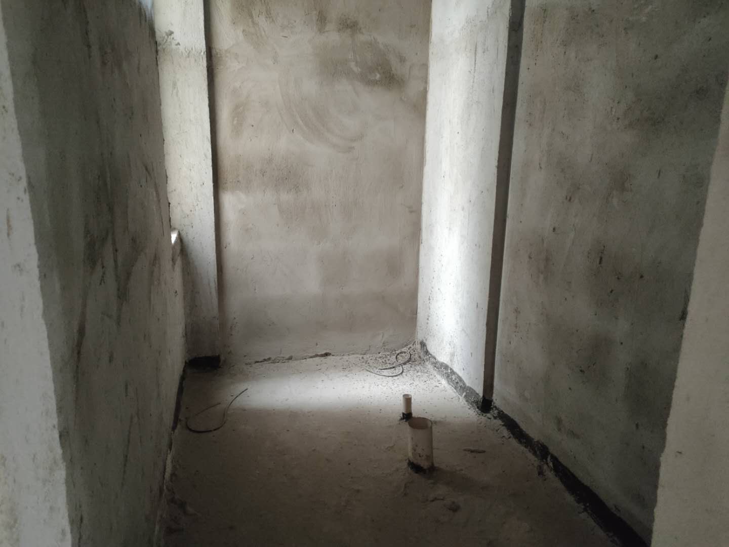 城东路安花园八中旁边 房价格4字头复式楼可按揭